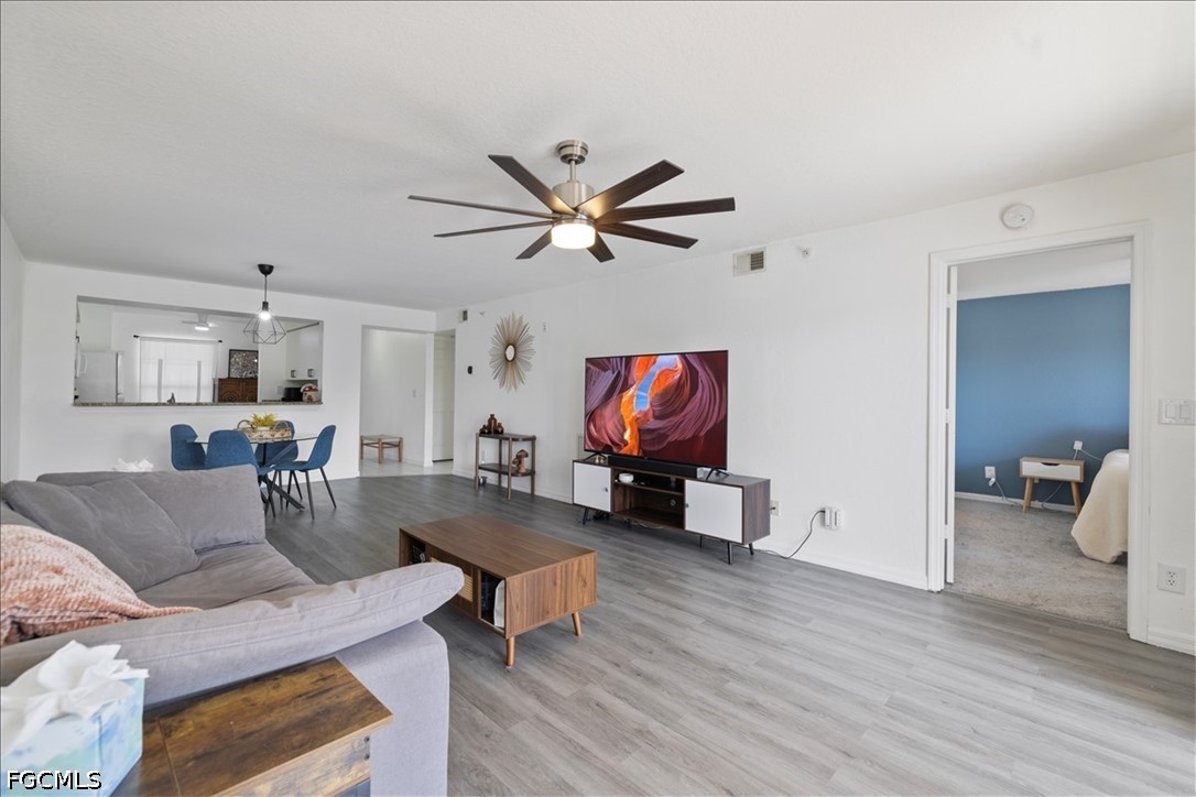 2 Bed Waterfront Home for Sale in Naples, photo 3