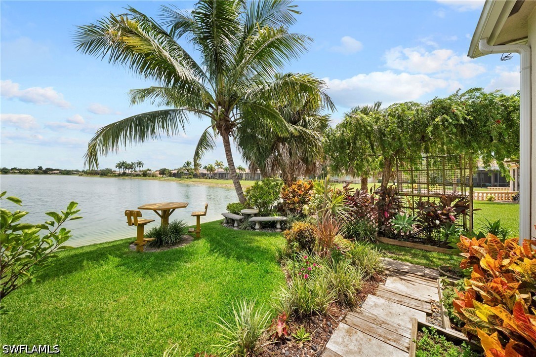 4 Bed Waterfront Home for Sale in Naples, photo 3