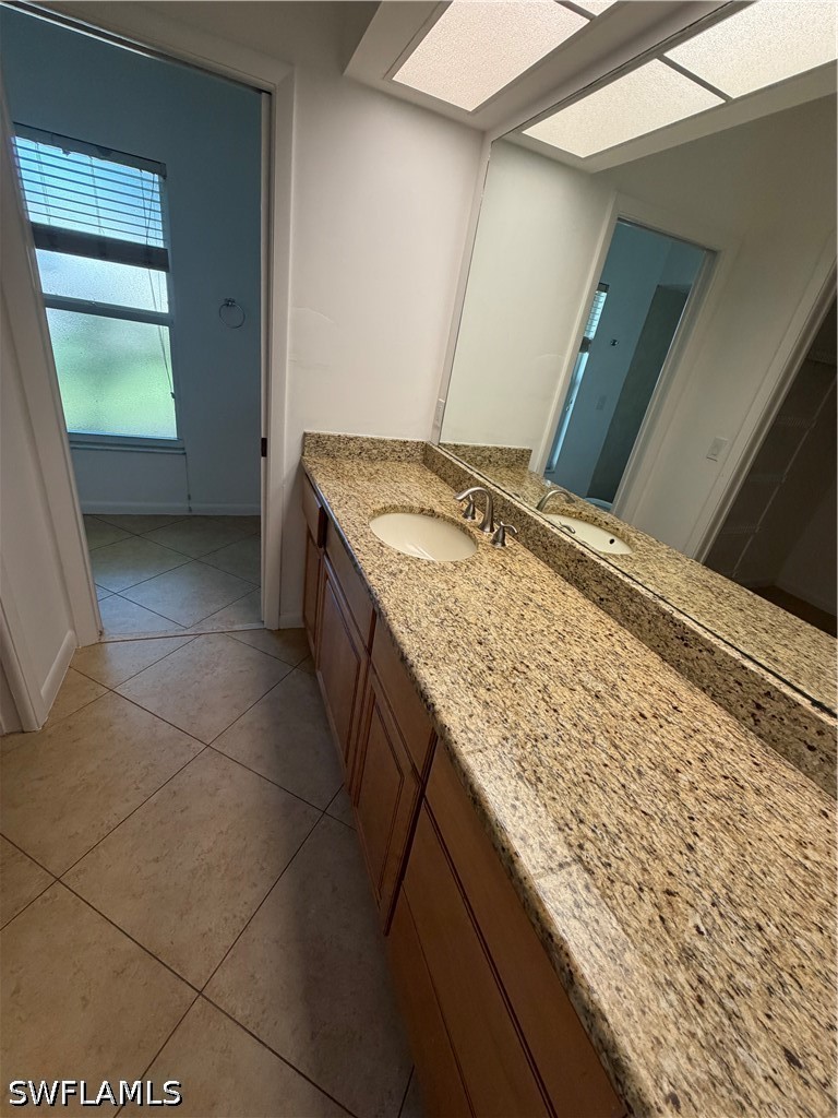 3 Bed SingleFamilyResidence for Sale in Naples, photo 3