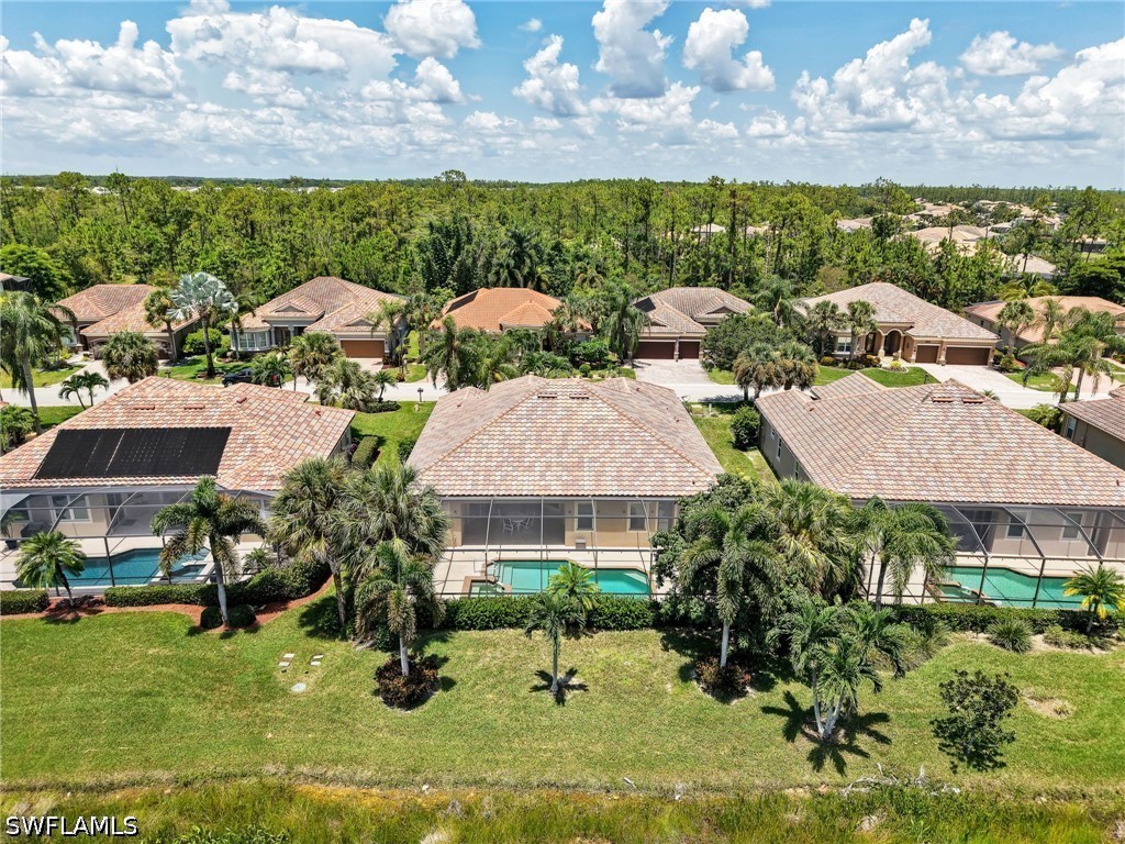 5 Bed Pool Home for Sale in Bella Terra, photo 3