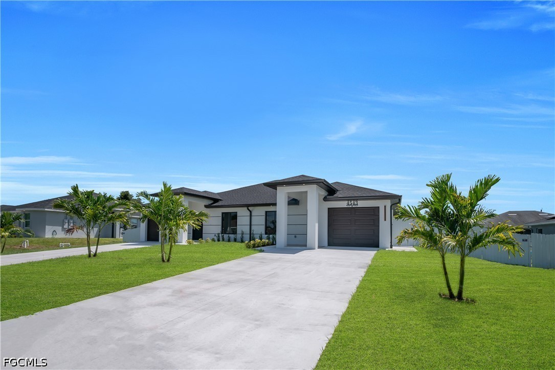 6 Bed Duplex for Sale in Lehigh Estates, photo 3