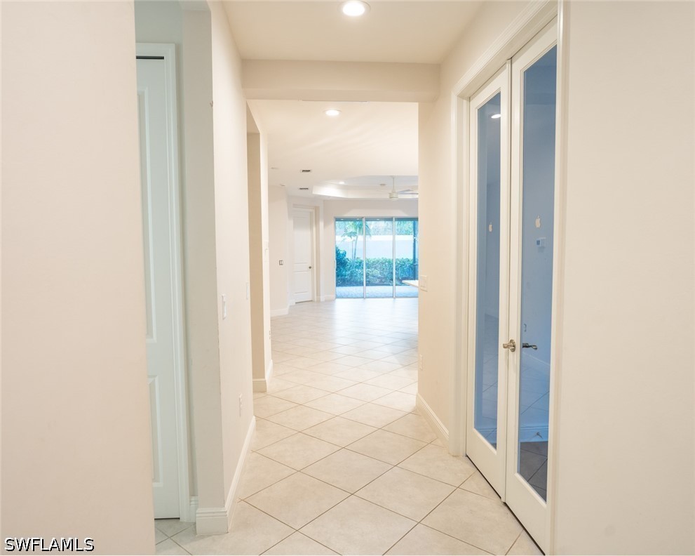 2 Bed Attached for Sale in Naples, photo 3