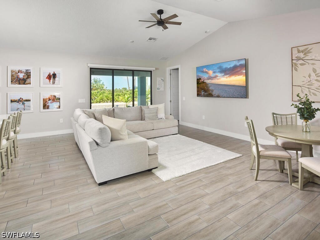 4 Bed SingleFamilyResidence for Sale in El Dorado Acres, photo 3