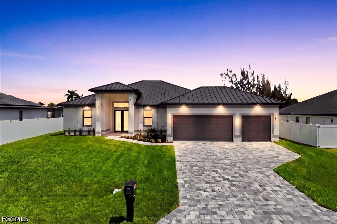 4 Bed Pool Home for Sale in Cape Coral, photo 3