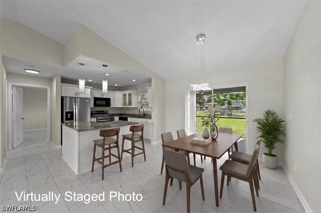 3 Bed SingleFamilyResidence for Sale in Cape Coral, photo 3