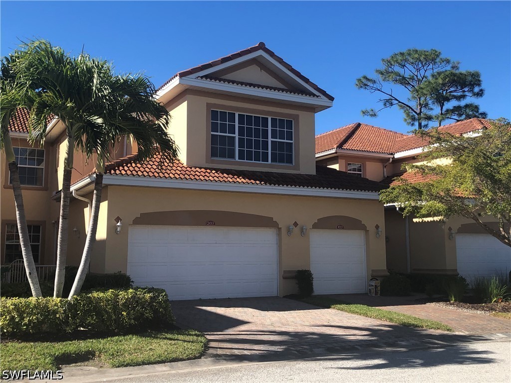 2 Bed Waterfront Home for Sale in Fort Myers, photo 3