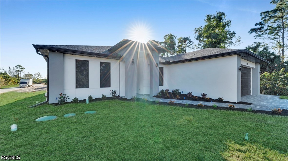 3 Bed SingleFamilyResidence for Sale in Lehigh Acres, photo 3