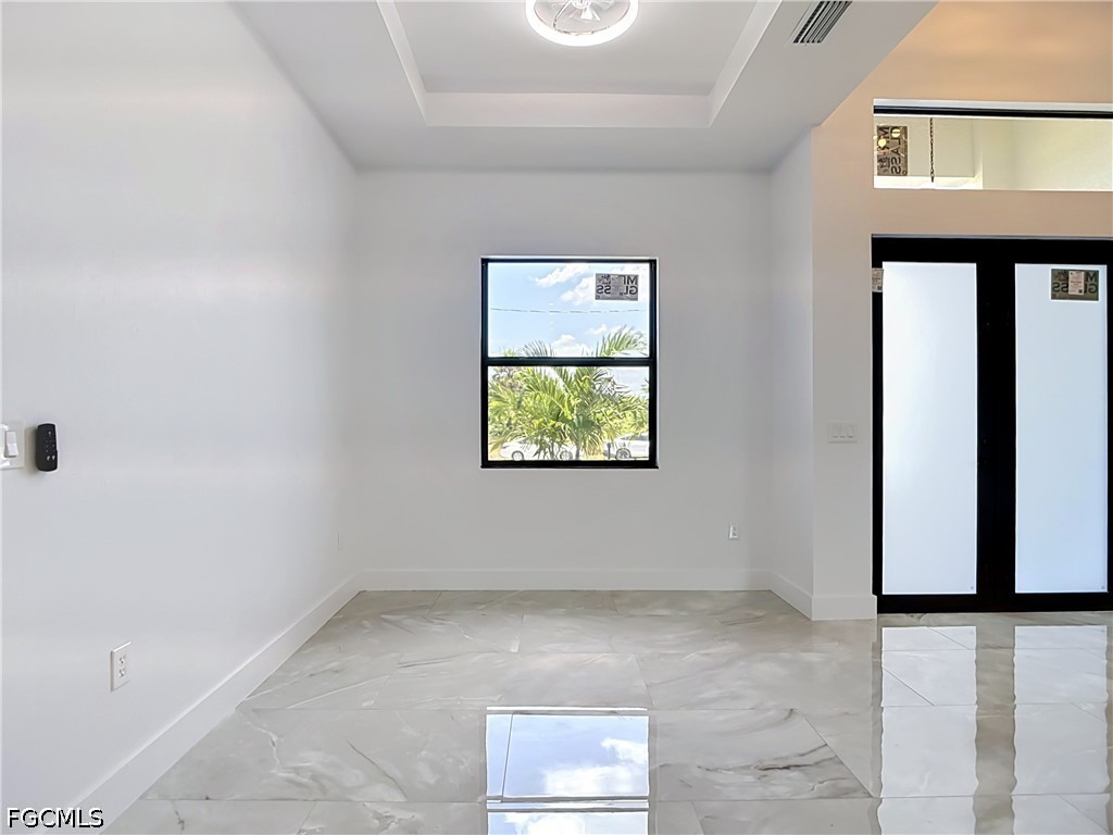 3 Bed Waterfront Home for Sale in Lehigh Acres, photo 3