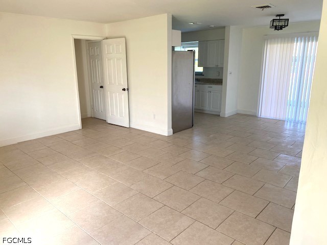 3 Bed SingleFamilyResidence for Sale in Lehigh Acres, photo 3