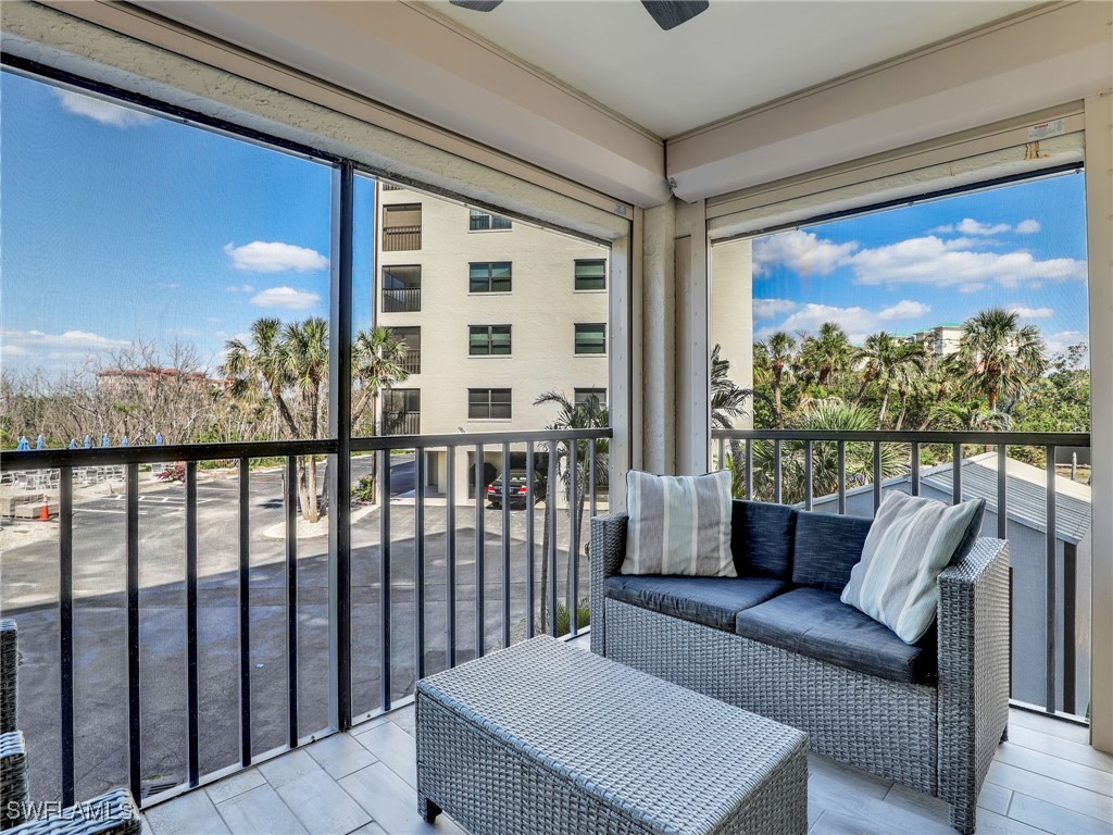2 Bed Condominium for Sale in Fort Myers Beach, FL, $315,000 — photo 21