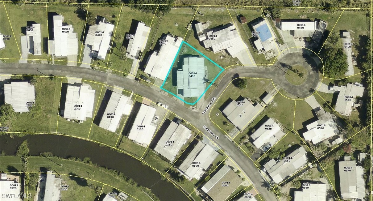 2 Bed ManufacturedHome for Sale in Mobile Manor, FL, $79,900 — photo 21