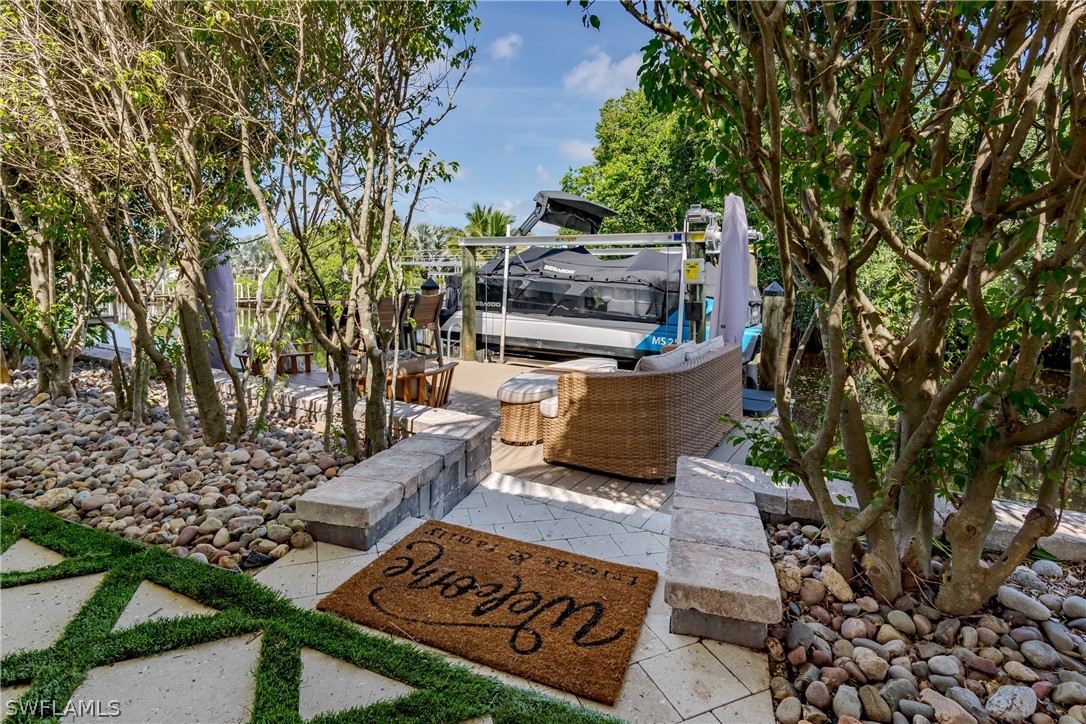 Waterfront Home for Sale in Naples, photo 21