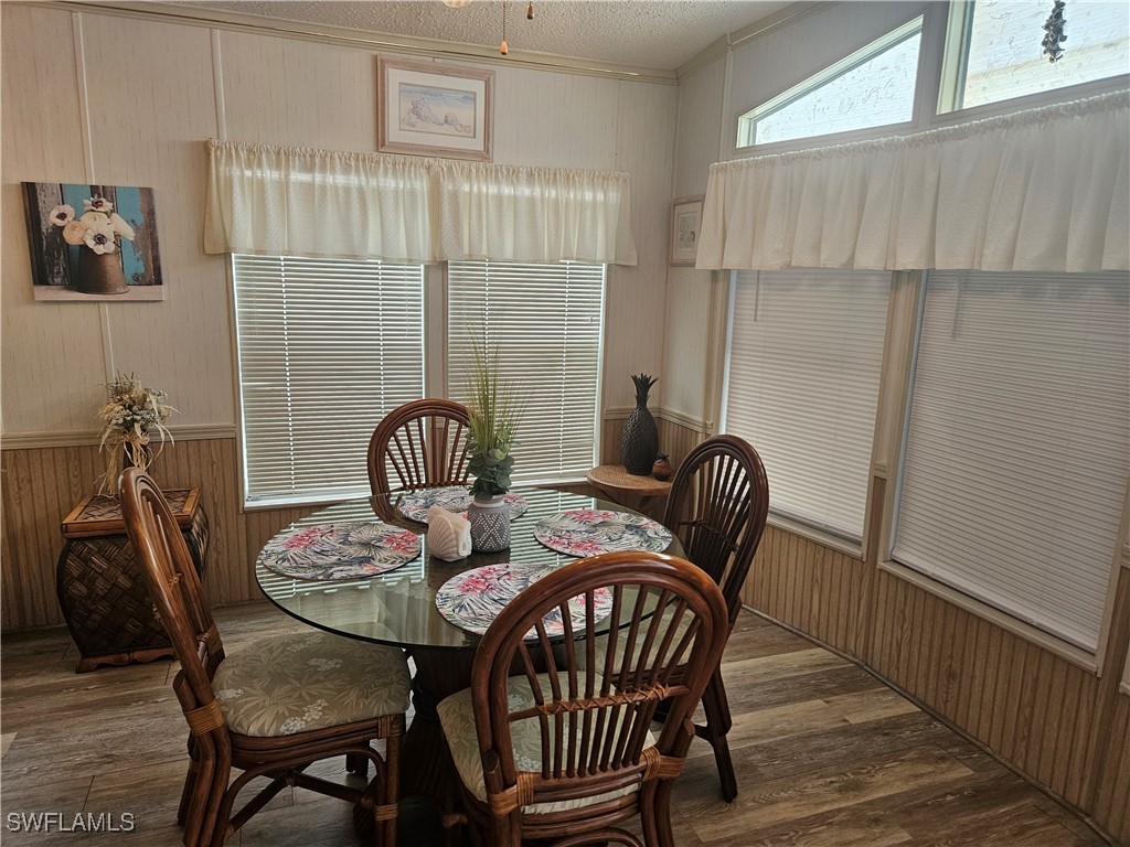 1 Bed ManufacturedHome for Sale in Naples, FL, $87,500 — photo 21