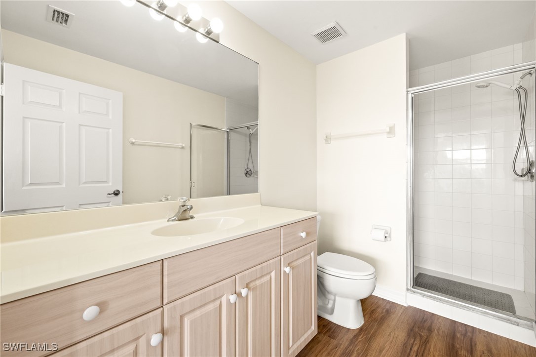 2 Bed Condominium for Sale in Clubhouse Villas, FL, $186,800 — photo 21