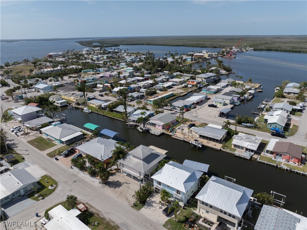 2 Bed Waterfront Home for Sale in Matlacha, photo 21