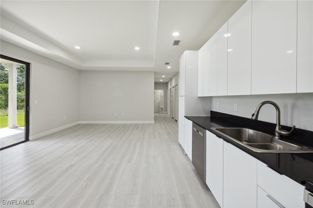 3 Bed SingleFamilyResidence for Sale in Lehigh Acres, photo 21