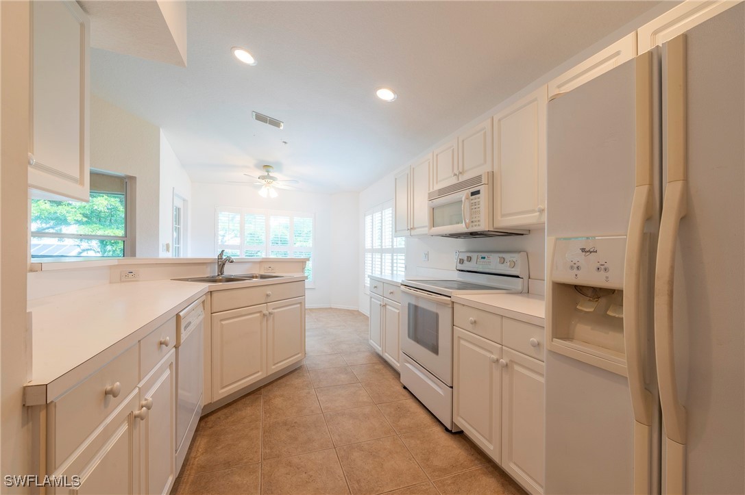 3 Bed Condominium for Sale in Dover Place, photo 21
