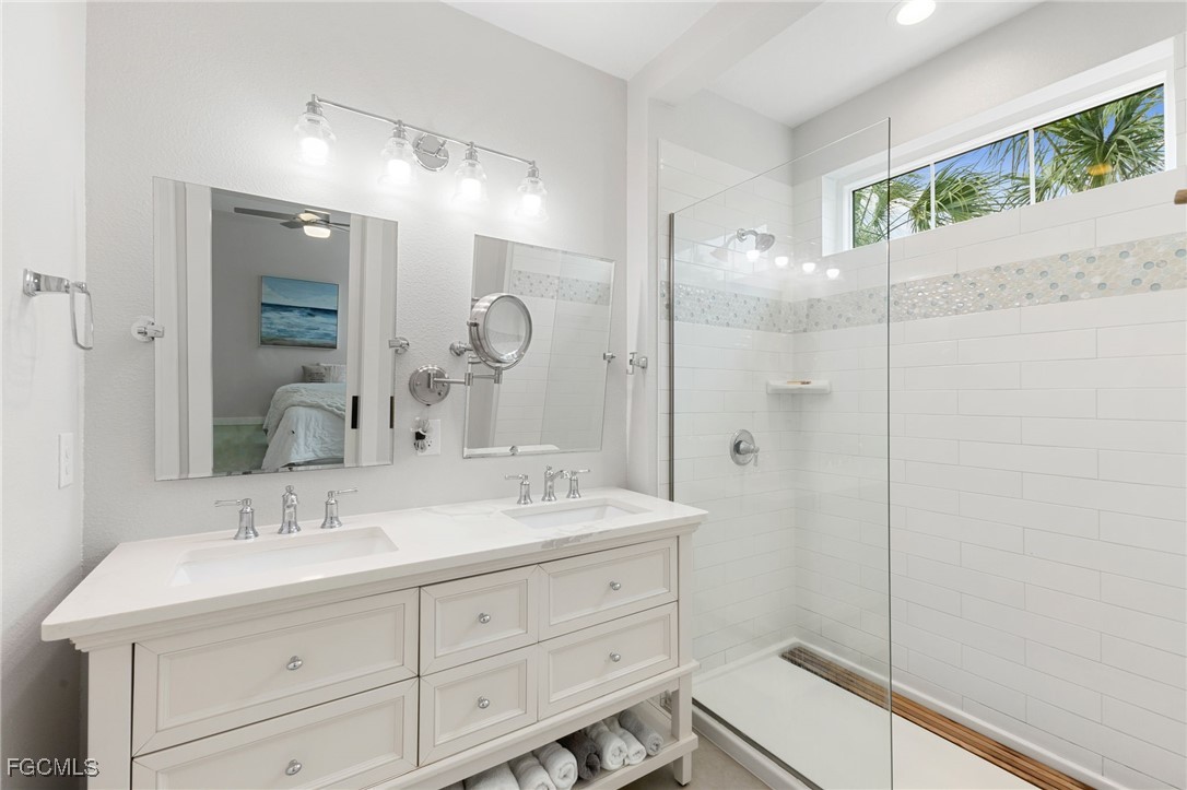 4 Bed SingleFamilyResidence for Sale in Los Colony, FL — photo 21