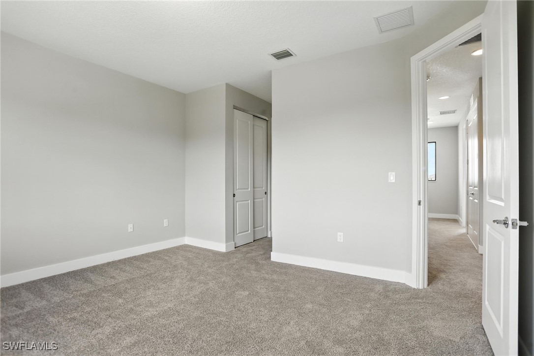 3 Bed SingleFamilyResidence for Sale in Silverwood, FL — photo 21