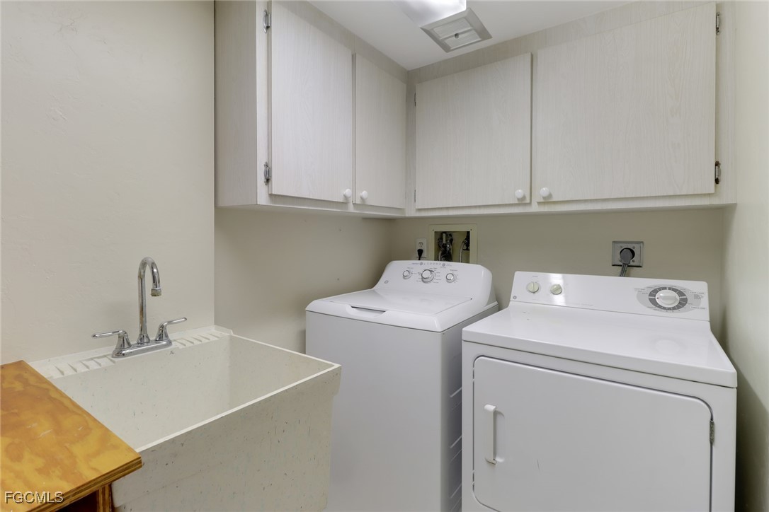 3 Bed Condominium for Sale in Schooner Village, photo 21