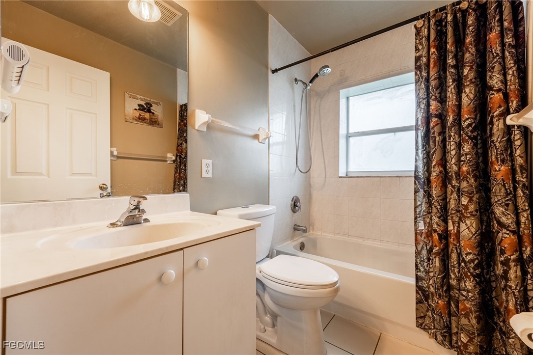 3 Bed SingleFamilyResidence for Sale in Horseshoe Acres, photo 21