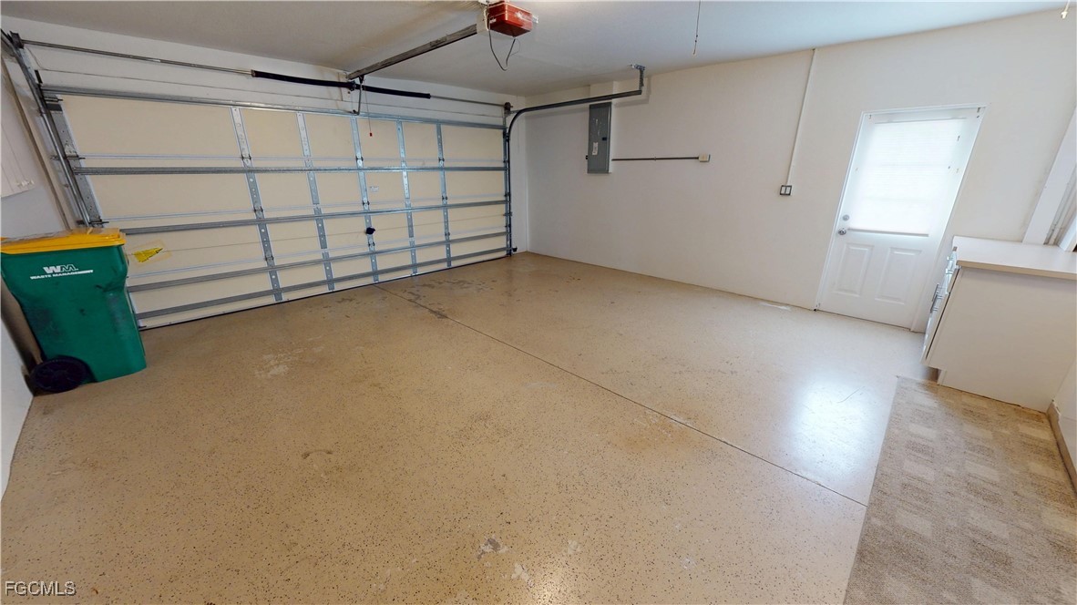 3 Bed SingleFamilyResidence for Sale in Deep Creek, FL — photo 21