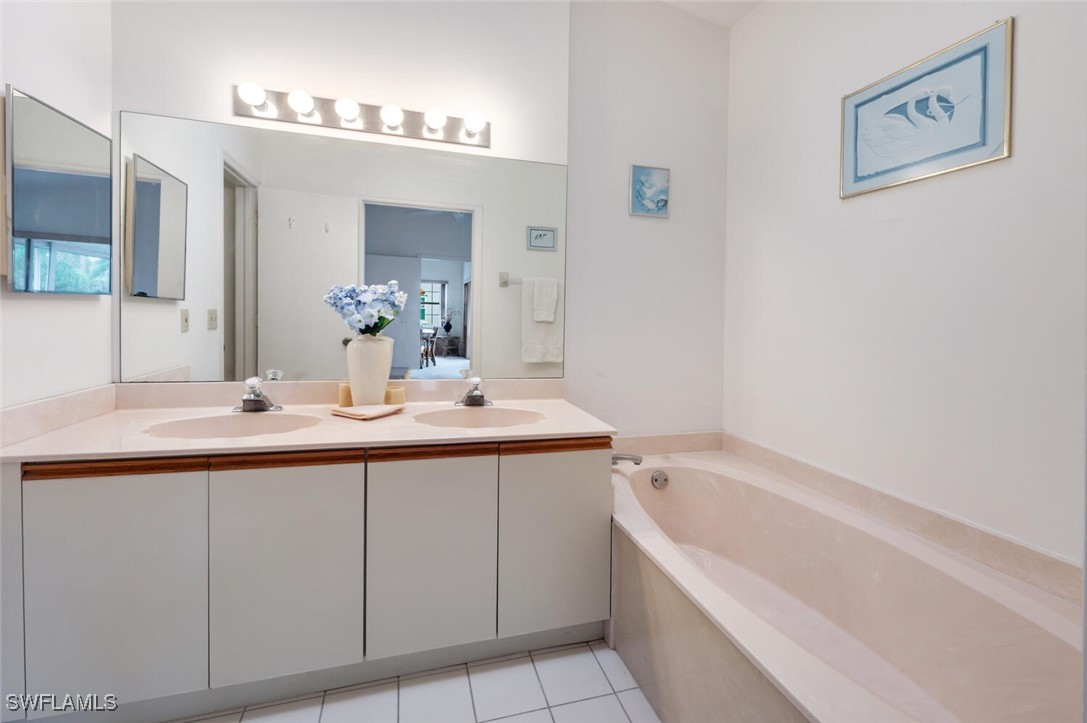 3 Bed Condominium for Sale in Tamarynd Place, photo 21
