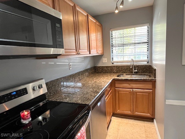 2 Bed Waterfront Home for Sale in Naples, photo 21