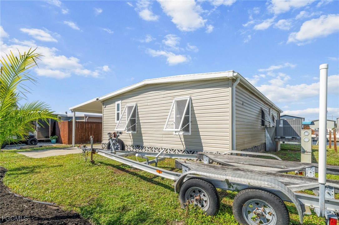 2 Bed Waterfront Home for Sale in St James City, photo 21