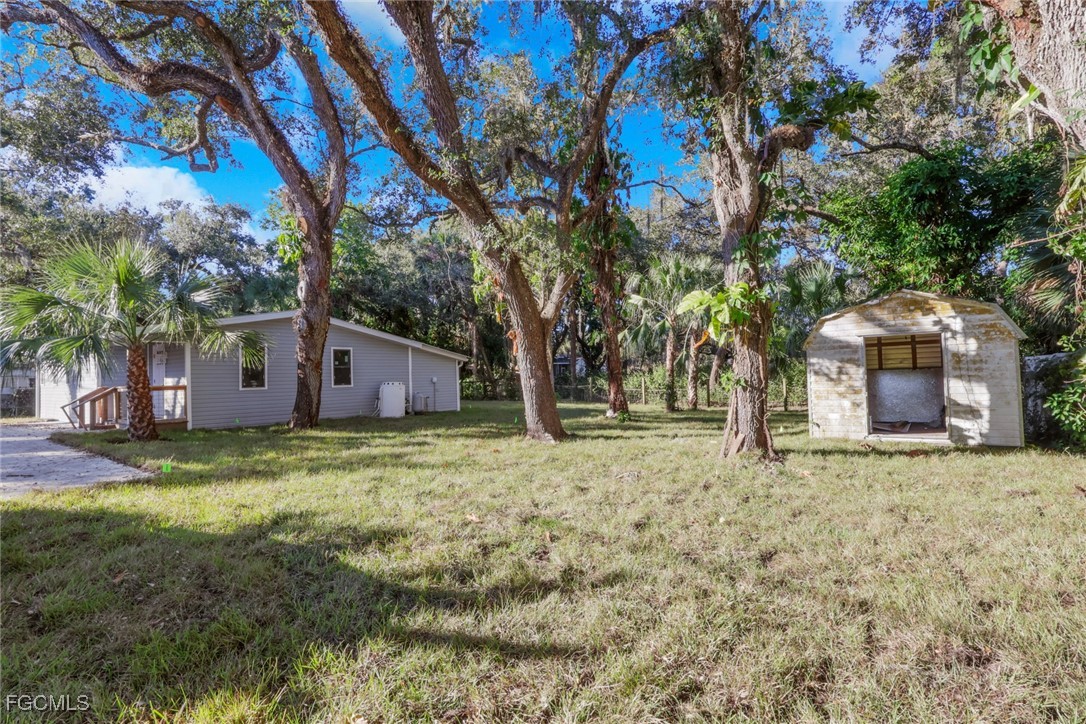 3 Bed SingleFamilyResidence for Sale in Buckingham, FL — photo 21