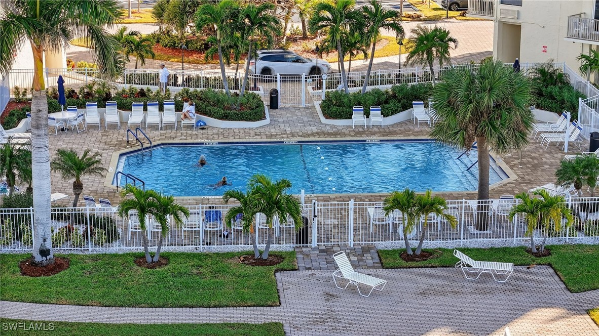 1 Bed Waterfront Home for Sale in Fort Myers Beach, photo 21