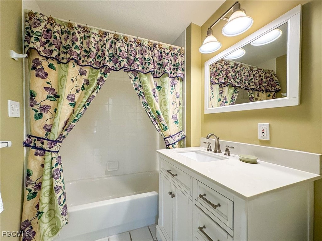 2 Bed Waterfront Home for Sale in Captains Bay South, FL — photo 21