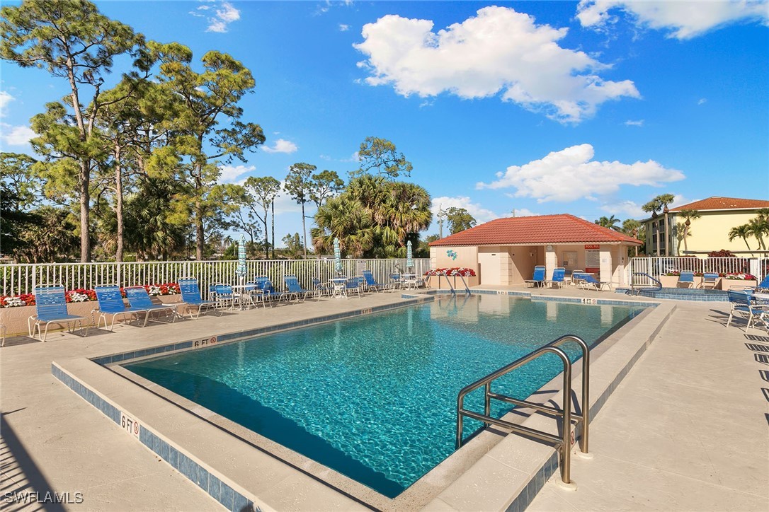 2 Bed Condominium for Sale in Foxmoor, FL, $255,000 — photo 21