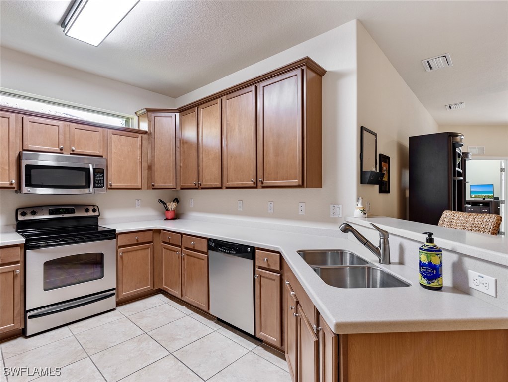 2 Bed Attached for Sale in Bella Terra, FL — photo 21