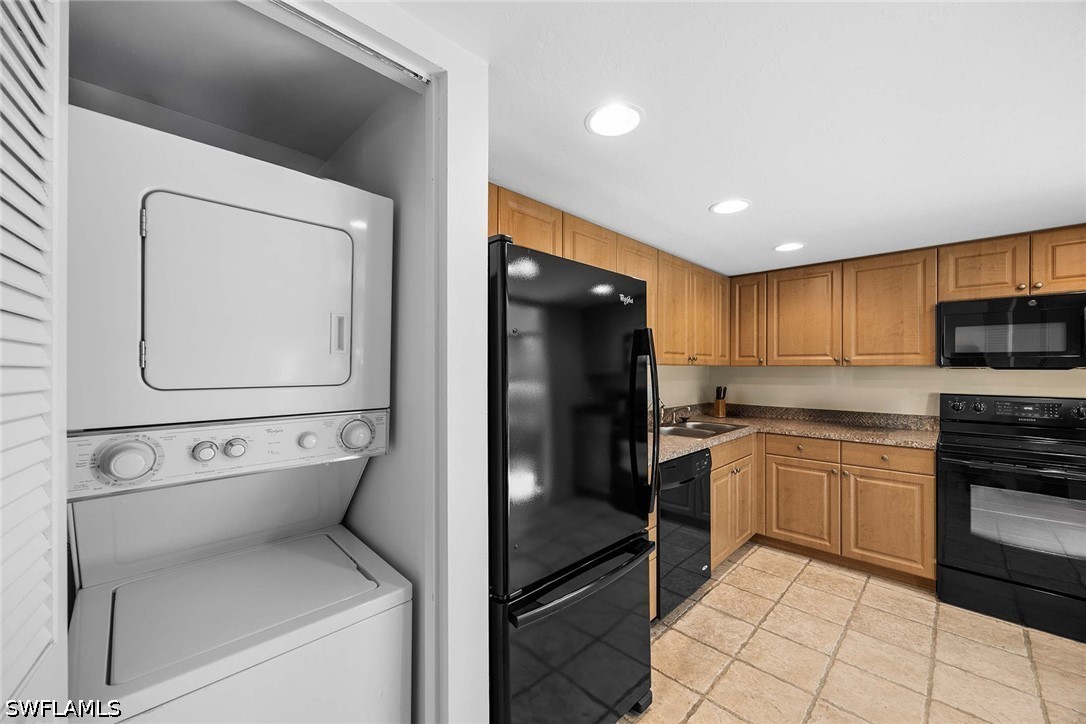 2 Bed Waterfront Home for Sale in Naples, photo 21