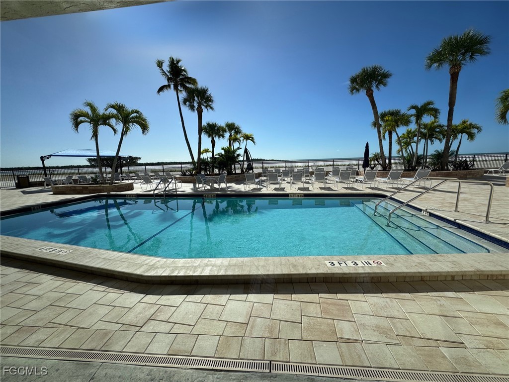 2 Bed Pool Home for Sale in Carlos Pointe, FL, $469,900 — photo 21