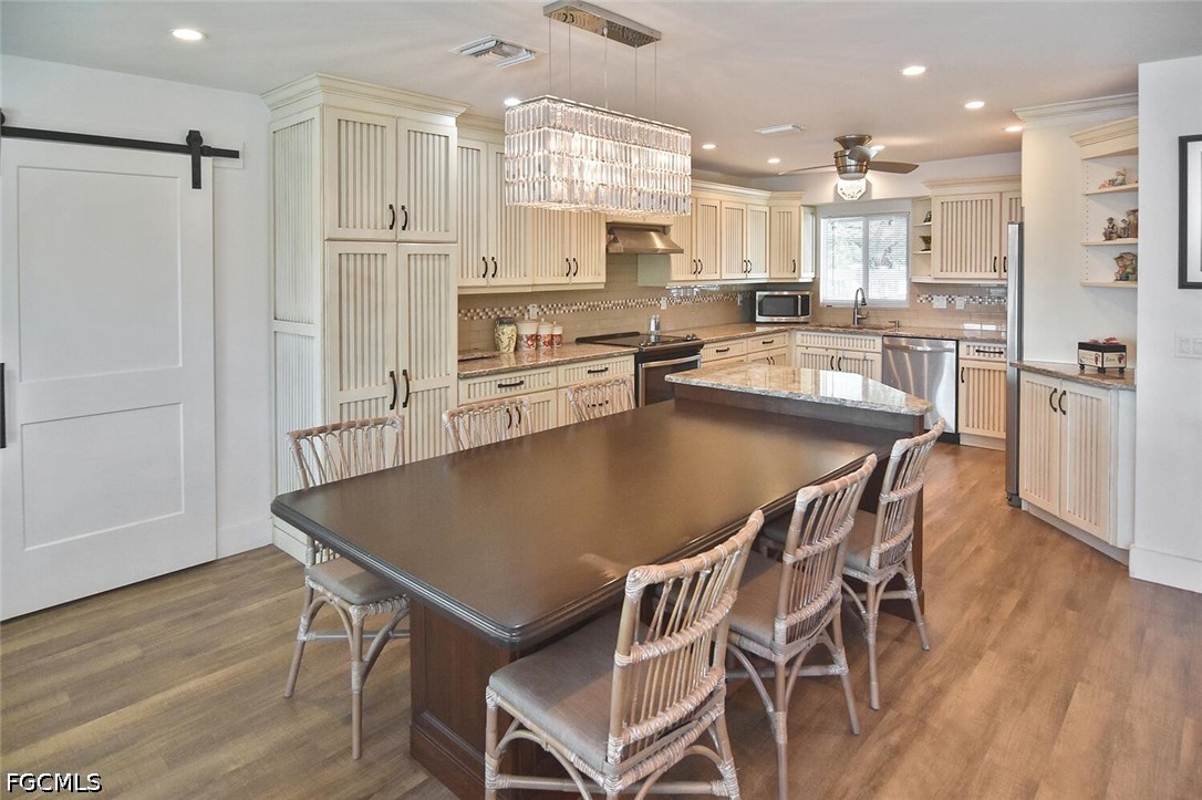 2 Bed Waterfront Home for Sale in Fort Myers, photo 21