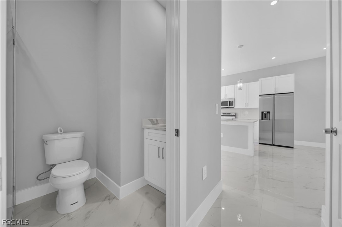 3 Bed SingleFamilyResidence for Sale in Lehigh Acres, photo 21