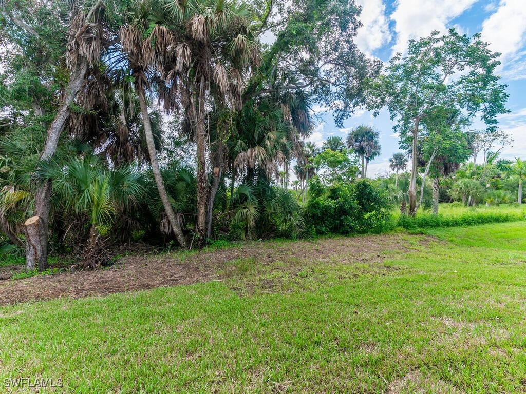 3 Bed SingleFamilyResidence for Sale in Naples, FL, $529,000 — photo 21