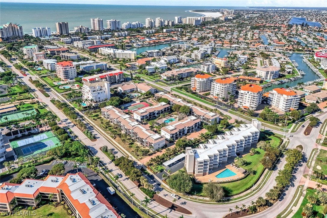 3 Bed Condominium for Sale in Marco Island, photo 21