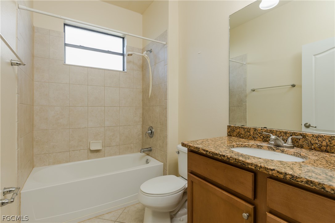 6 Bed Waterfront Home for Sale in Fort Myers, FL, $429,000 — photo 21