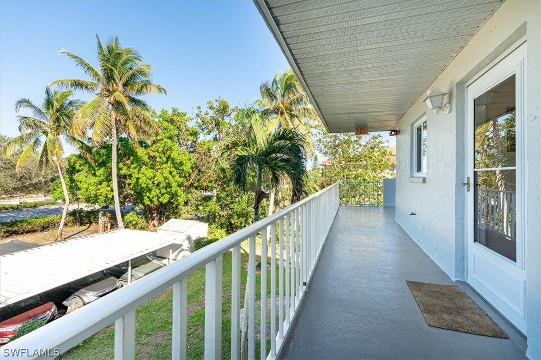 2 Bed Waterfront Home for Sale in Naples, photo 21