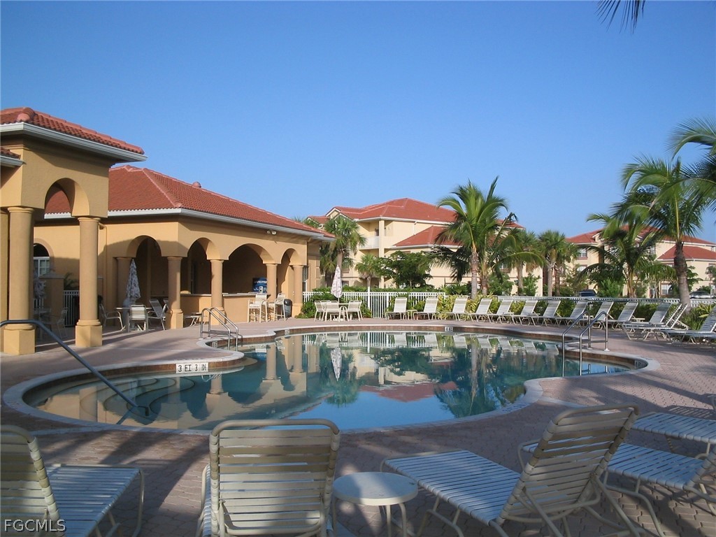 2 Bed Waterfront Home for Sale in Fort Myers, photo 21