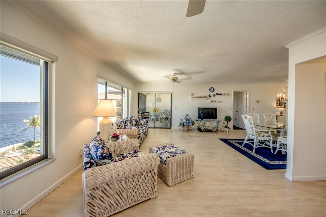 2 Bed Waterfront Home for Sale in Rivers Condo, FL, $299,900 — photo 21