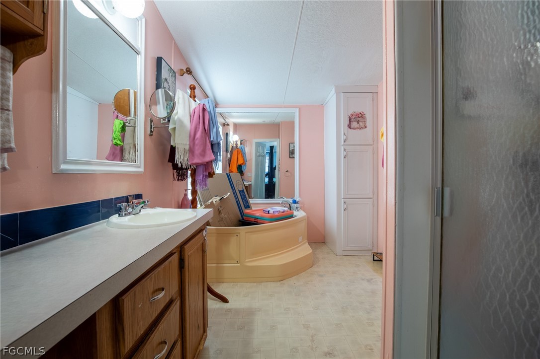 3 Bed ManufacturedHome for Sale in Clewiston, FL, $430,000 — photo 21