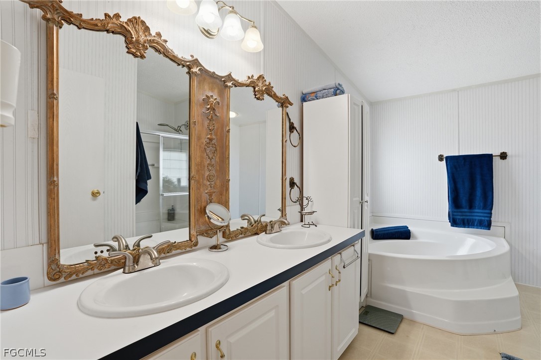 3 Bed ManufacturedHome for Sale in Riverwood, FL, $200,000 — photo 21