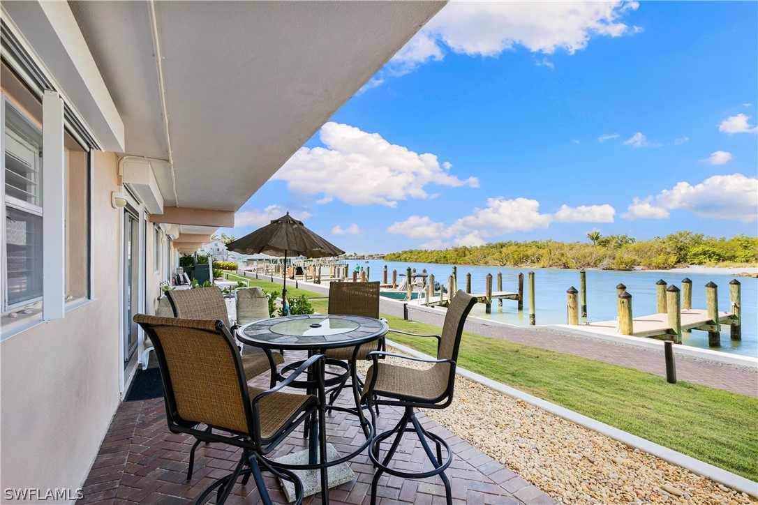 2 Bed Waterfront Home for Sale in Marco Island, photo 21