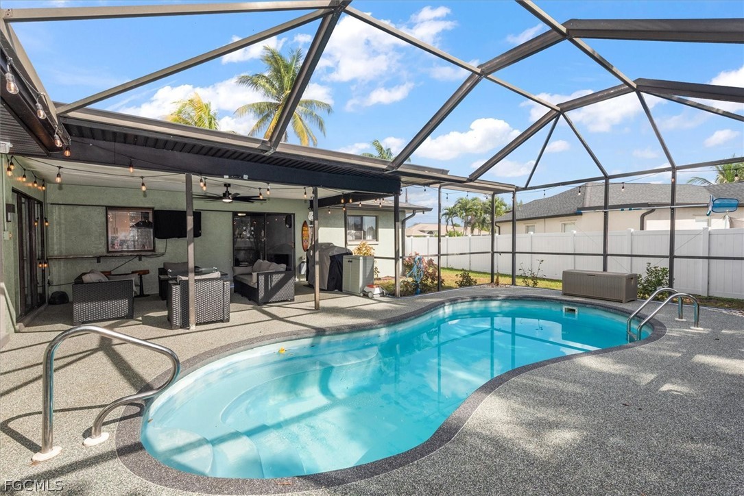 3 Bed Pool Home for Sale in Cape Coral, photo 21