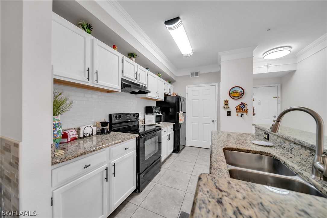 2 Bed Waterfront Home for Sale in Royal Greens, photo 21