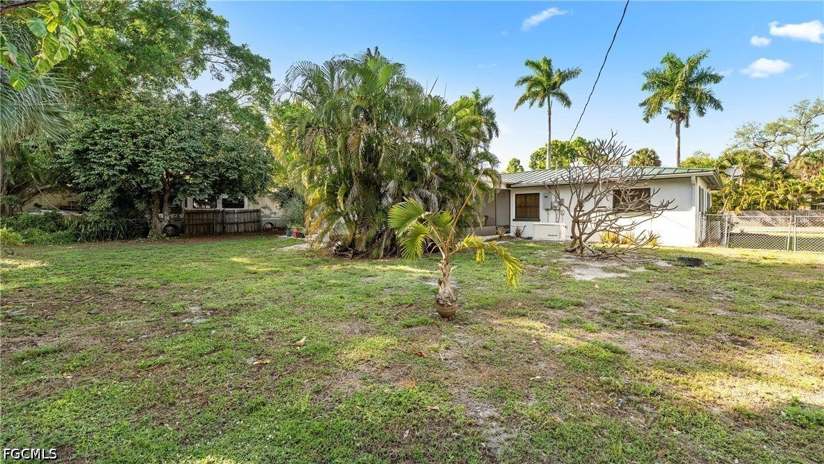 3 Bed SingleFamilyResidence for Sale in Fort Myers, FL — photo 21
